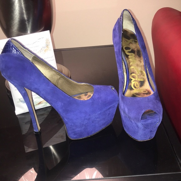 Heels - Picture 1 of 1